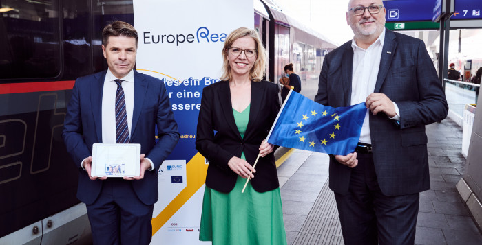 Europe Readr C OEBB Marek Knopp 031